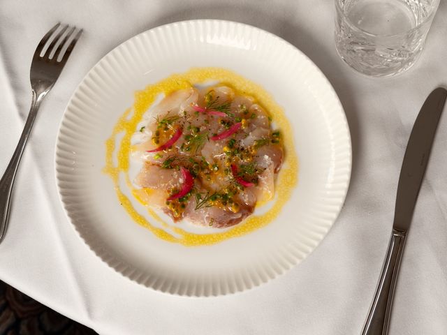 La Lorraine Carpaccio de dorade royale